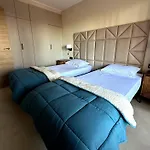 Gerona Square Apartment