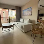 Gerona Square Apartment