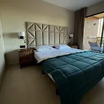 Gerona Square Apartment